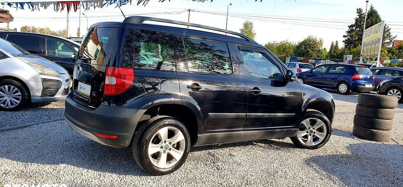 Skoda Yeti cena 25800 przebieg: 238000, rok produkcji 2010 z Zgorzelec małe 529